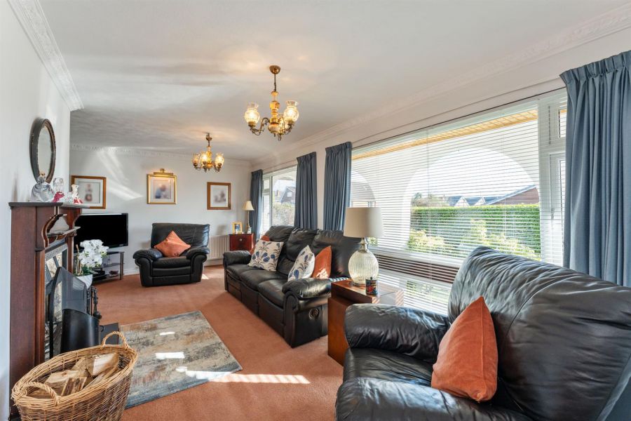 12 Pinehill Road