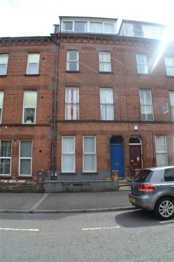 Flat 4 96 Fitzroy Avenue,university area, belfast, BT7 1HX