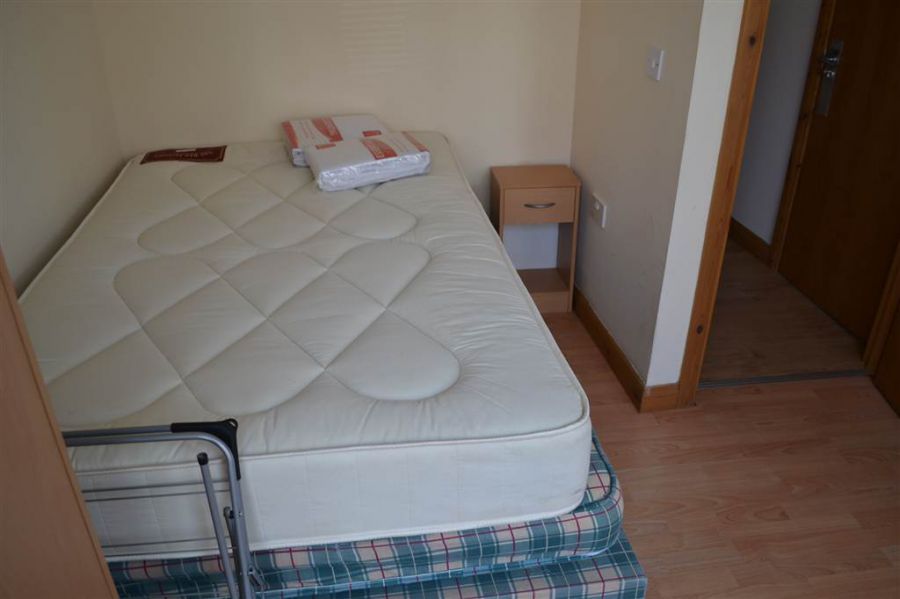 49A Sandhurst Gardens