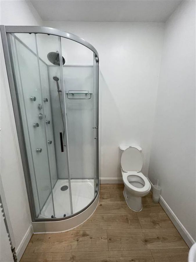 49 Ballygomartin Road - Flat 2