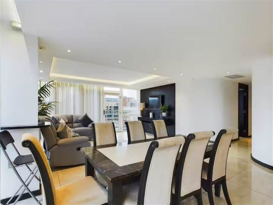 18 Shaftesbury Court