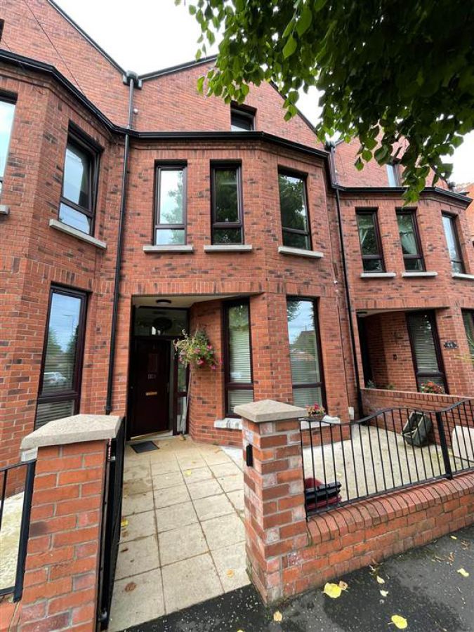 42 Glandore Drive, Fortwilliam, Belfast, BT15 3FG