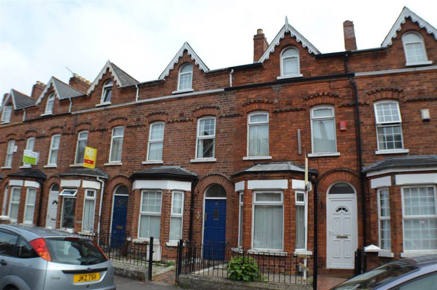20 St Ives Gardens