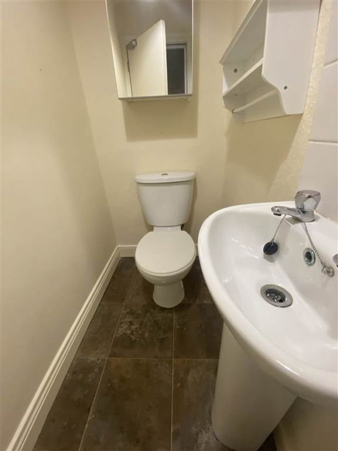 20 St Ives Gardens