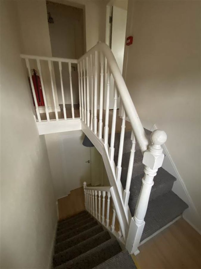 20 St Ives Gardens