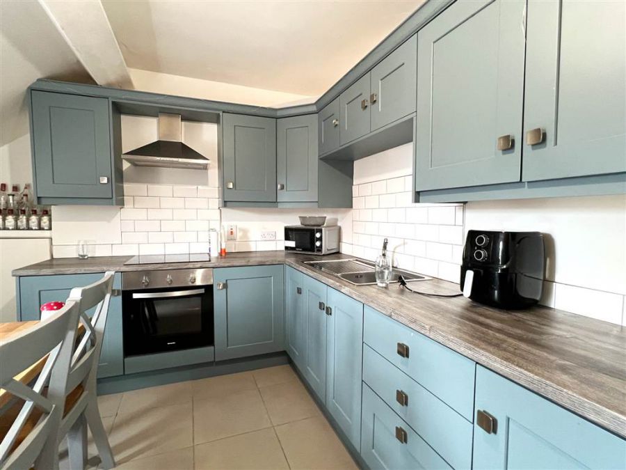 108 Cromwell Road, Flat 2