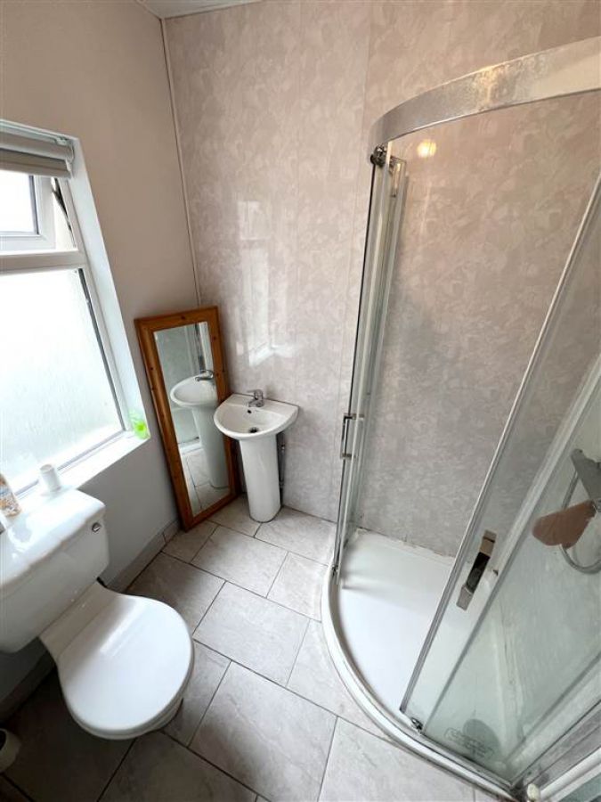 108 Cromwell Road, Flat 2