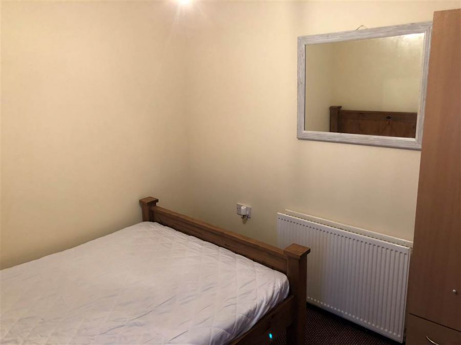 108 Cromwell Road, Flat 2