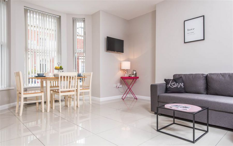 90 University Street Apartment 4