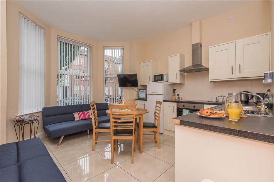 118 Eglantine Avenue - Flat 4