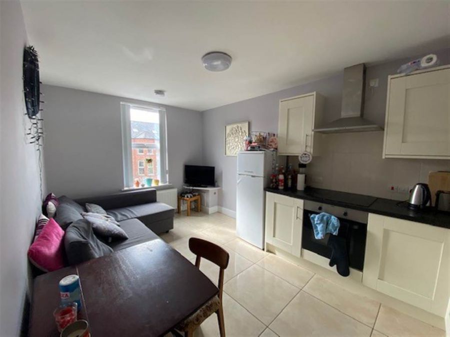 118 Eglantine Avenue - Flat 5