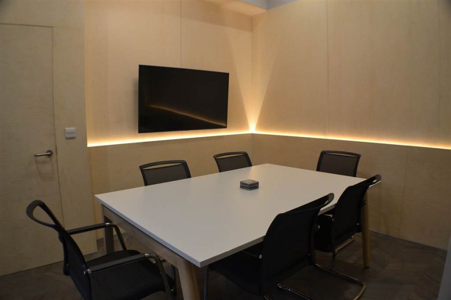 169 University Street Office 4