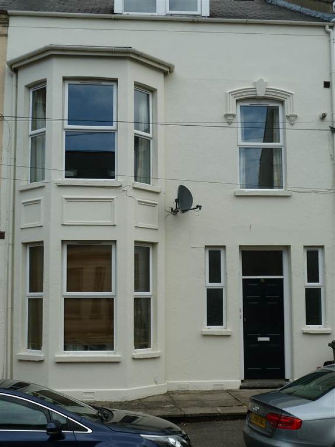 30 Camden Street, Flat 2, Queens Quarter, Belfast, BT9 6AU