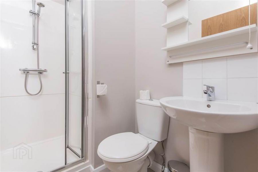 78 Fitzroy Avenue Flat 4