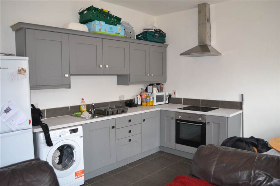 4 Fitzroy Avenue, Flat 2