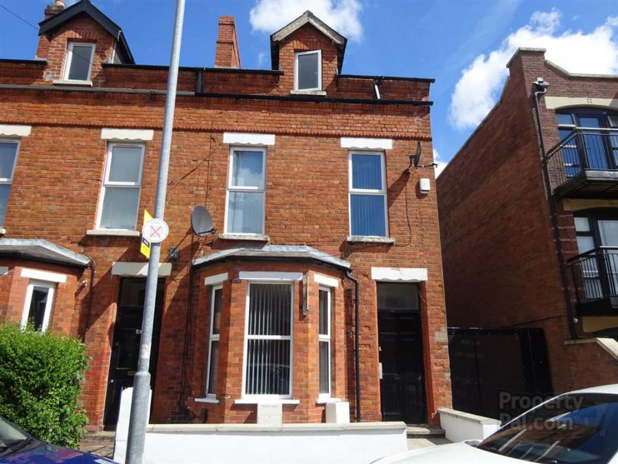 108 Cromwell Road, Flat 2,botanic, belfast, BT7 1JW