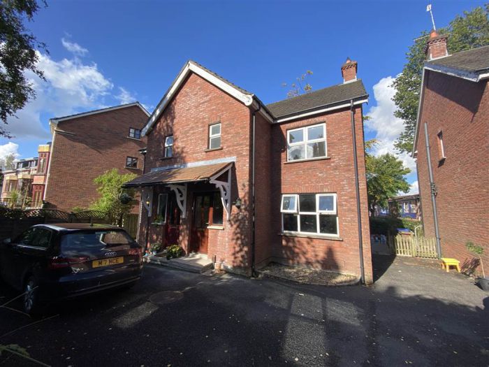 3 Moyallen Gardens, 25 annadale avenue, belfast, BT7 3JQ