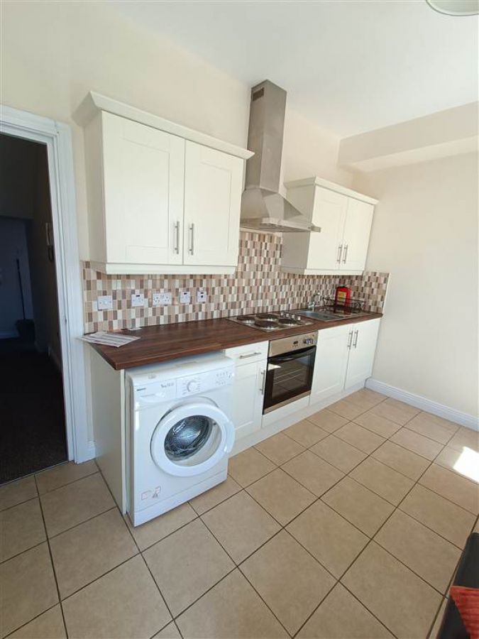 12 Elaine Street, Flat 2