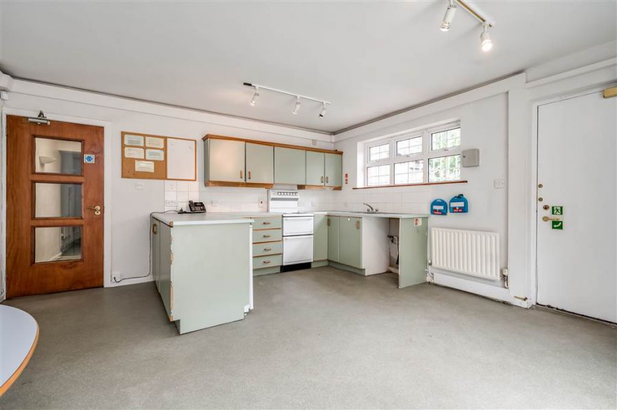129 University Street - Office 8