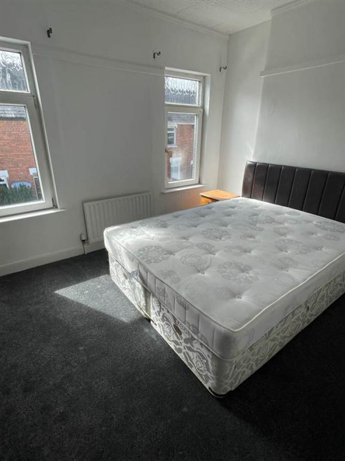 110 Hyndford Street