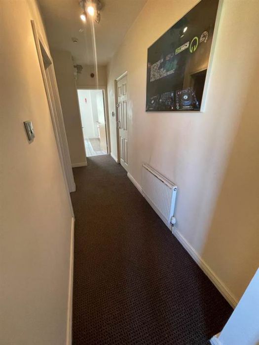 49 Ballygomartin Road, Flat 4