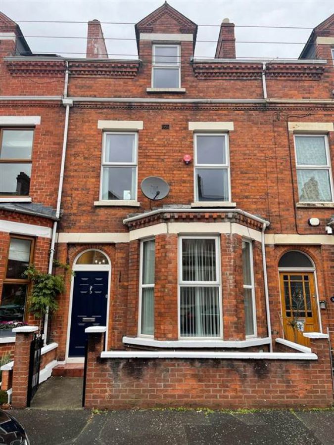 13 Rossmore Avenue