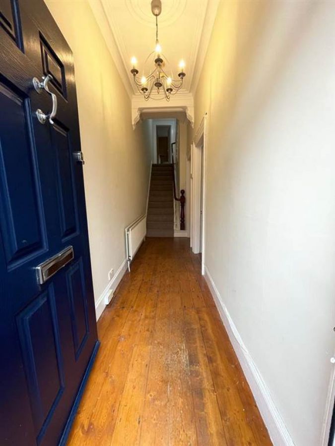 13 Rossmore Avenue