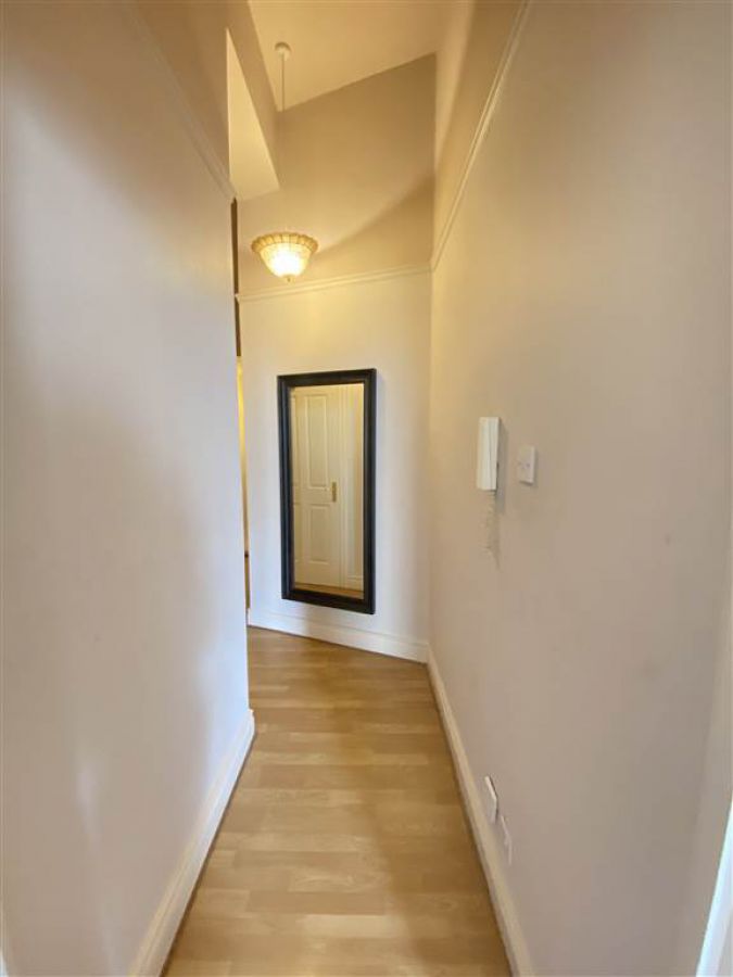 14 College Gardens, Flat 2