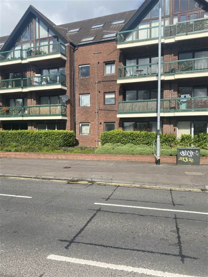 8 Balmoral Court, Finaghy, Belfast, BT9 7GR