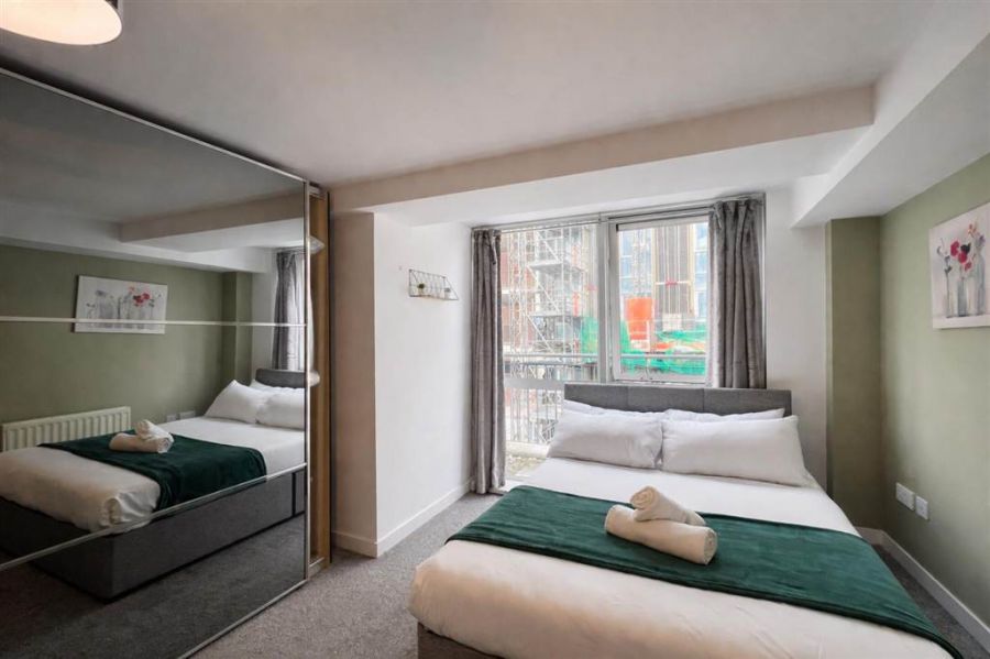 16 Shaftesbury Court