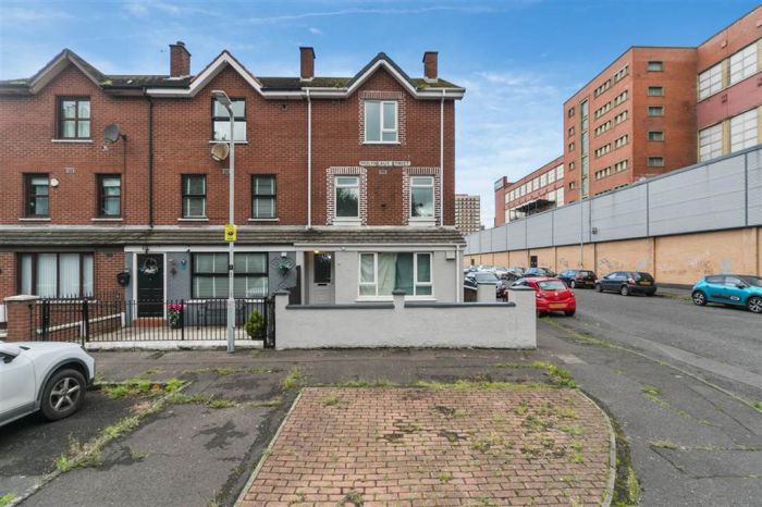 1 Molyneaux Street,city centre, belfast, BT15 1GD