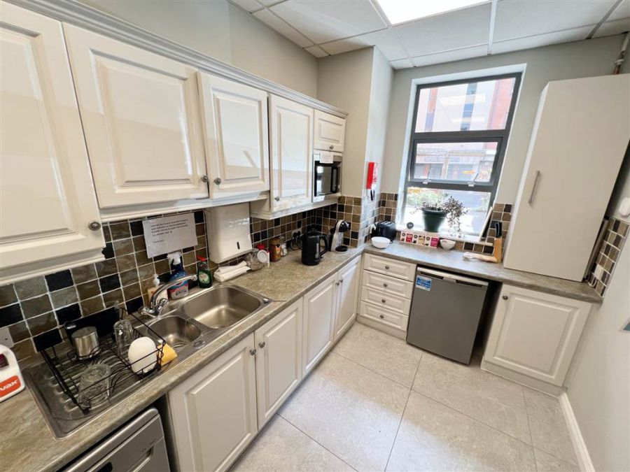 28 Adelaide Street- Suite 3