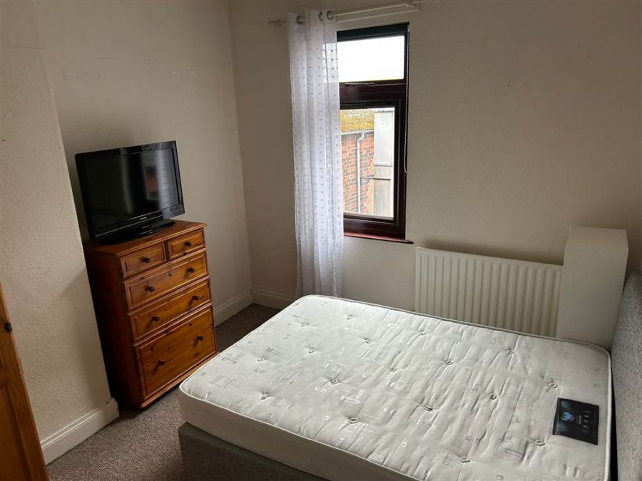 Room To Let, Sharing Apartment With One Other Person
