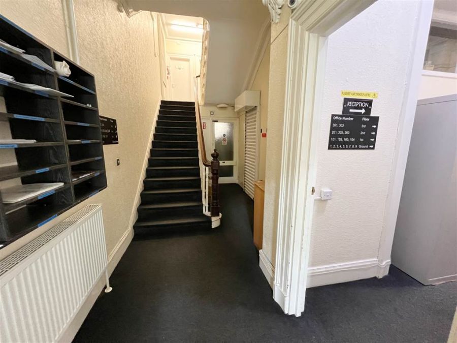 Elmwood House Business Centre 44-46 Elmwood Avenue - Suite 1