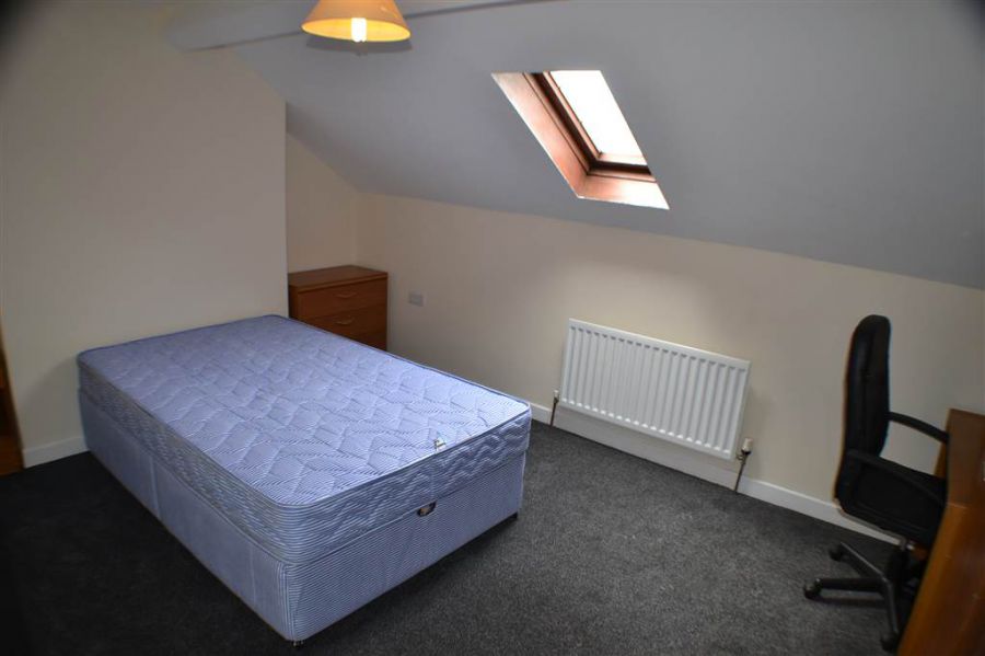 9 Lisburn Avenue