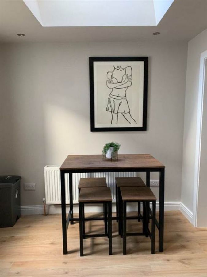 144 Connsbrook Avenue (room 5)