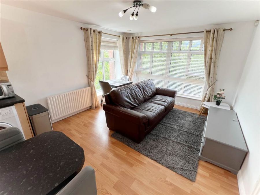 11b Musgrave Manor