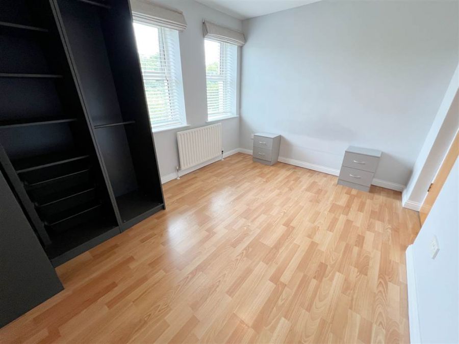 11b Musgrave Manor
