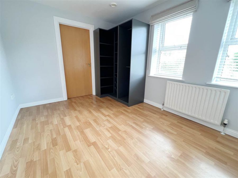 11b Musgrave Manor
