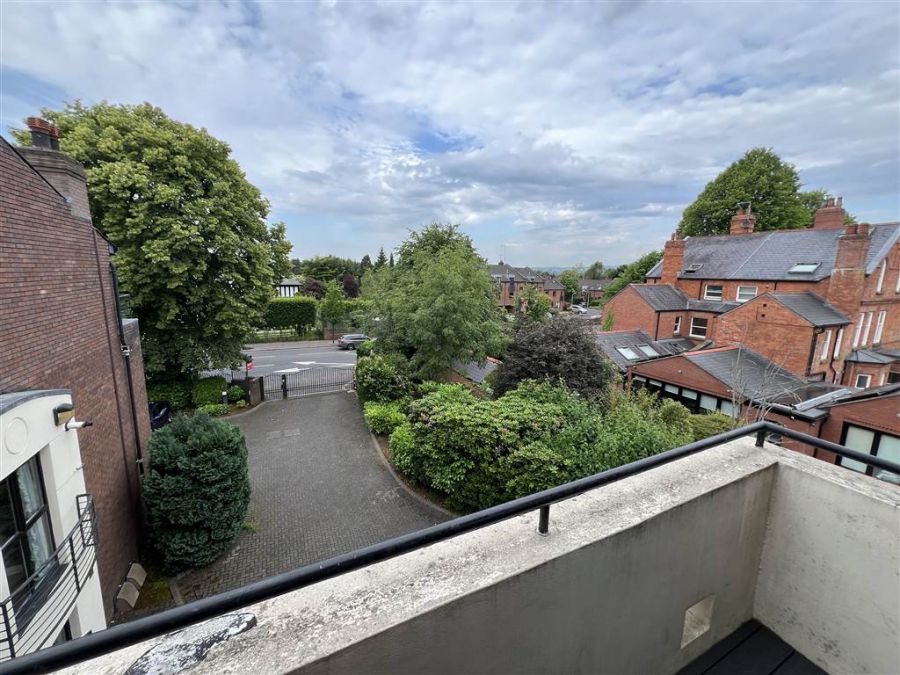 7 Balmoral Manor