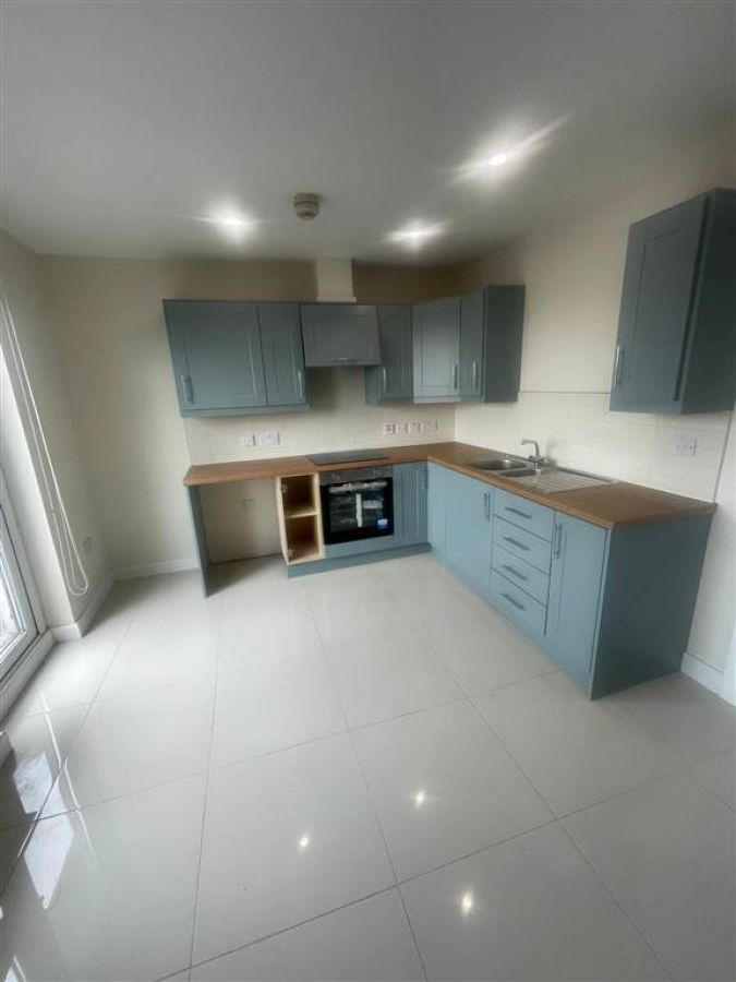 College Central, 904, 4 College Avenue, Belfast, BT1 6AA
