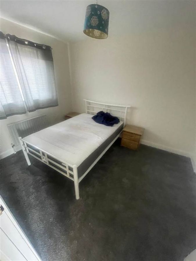 College Central, 904