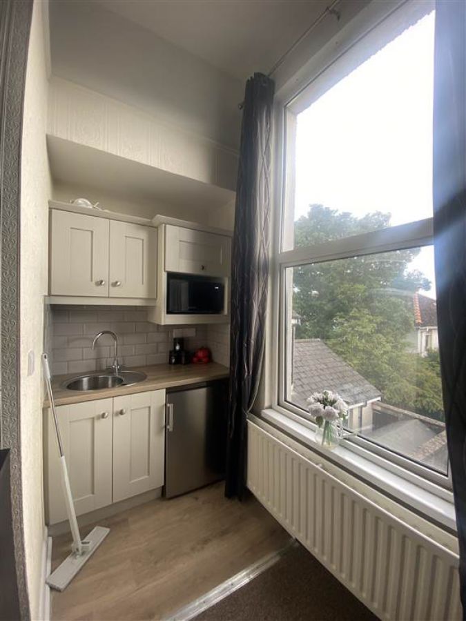 Studio 4 254 Ravenhill Road