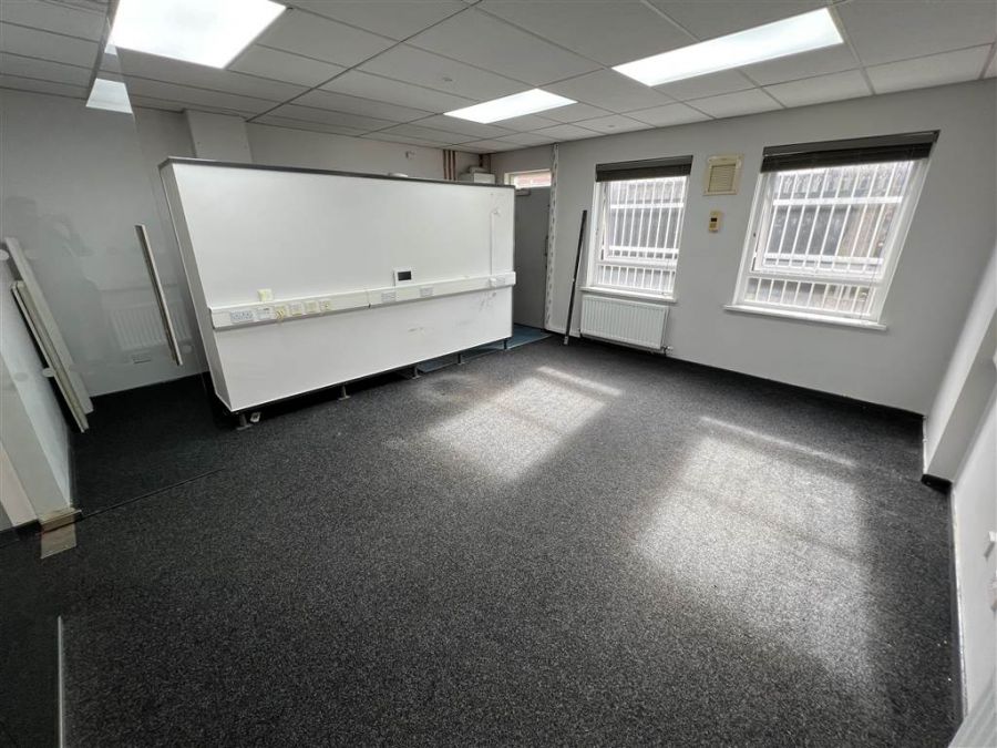 89 University Street - Suite 1