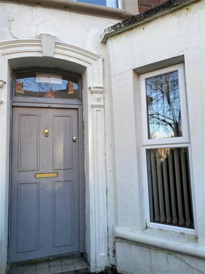 127 University Avenue, Apartment 1