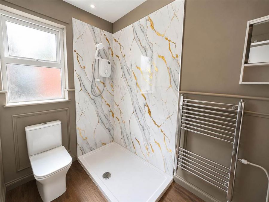 15 Haypark Avenue (Newly Renovated Hmo)