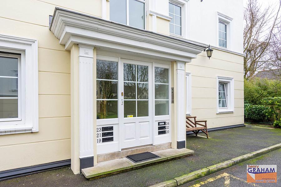 Apartment 22 Glenmore Place