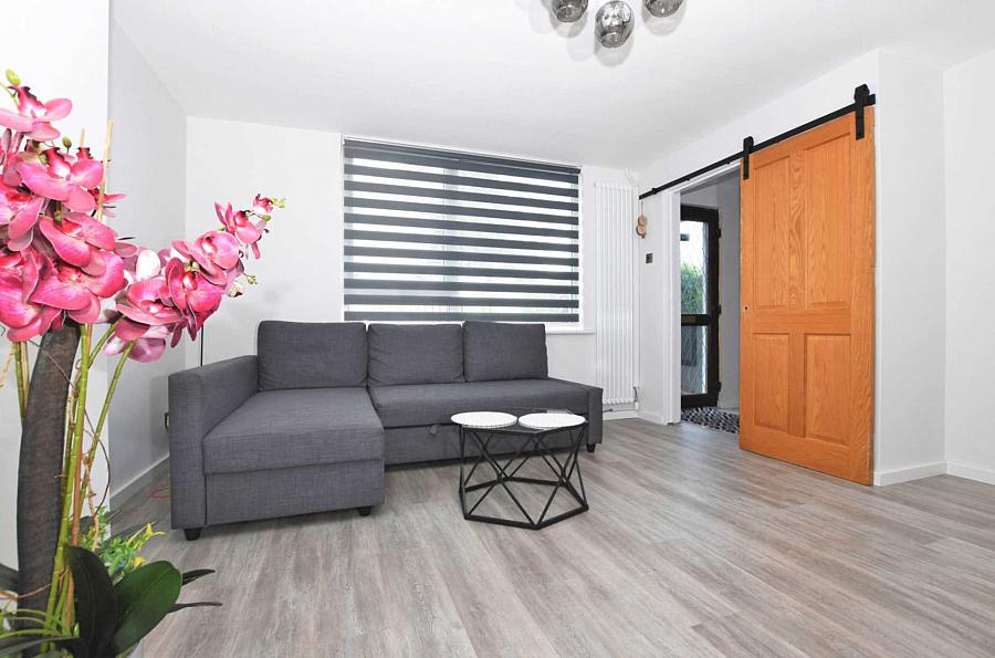 54 Glenmore Park