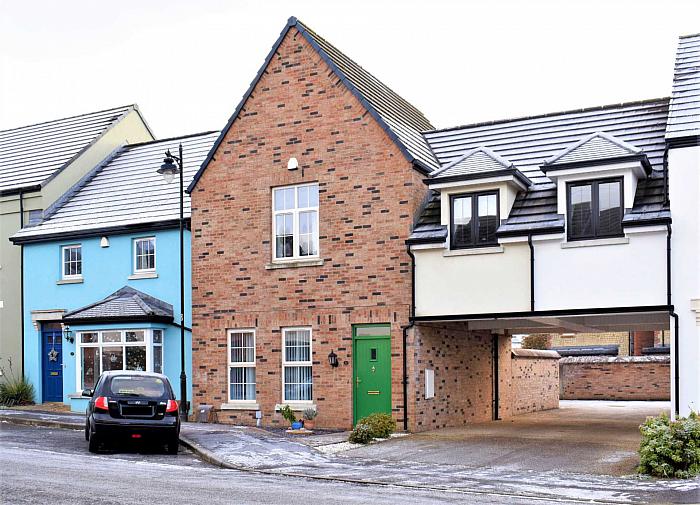 35 Lady Wallace Road, Lisburn, BT28 3WS