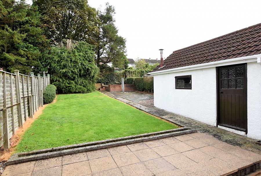 8 Plantation Road